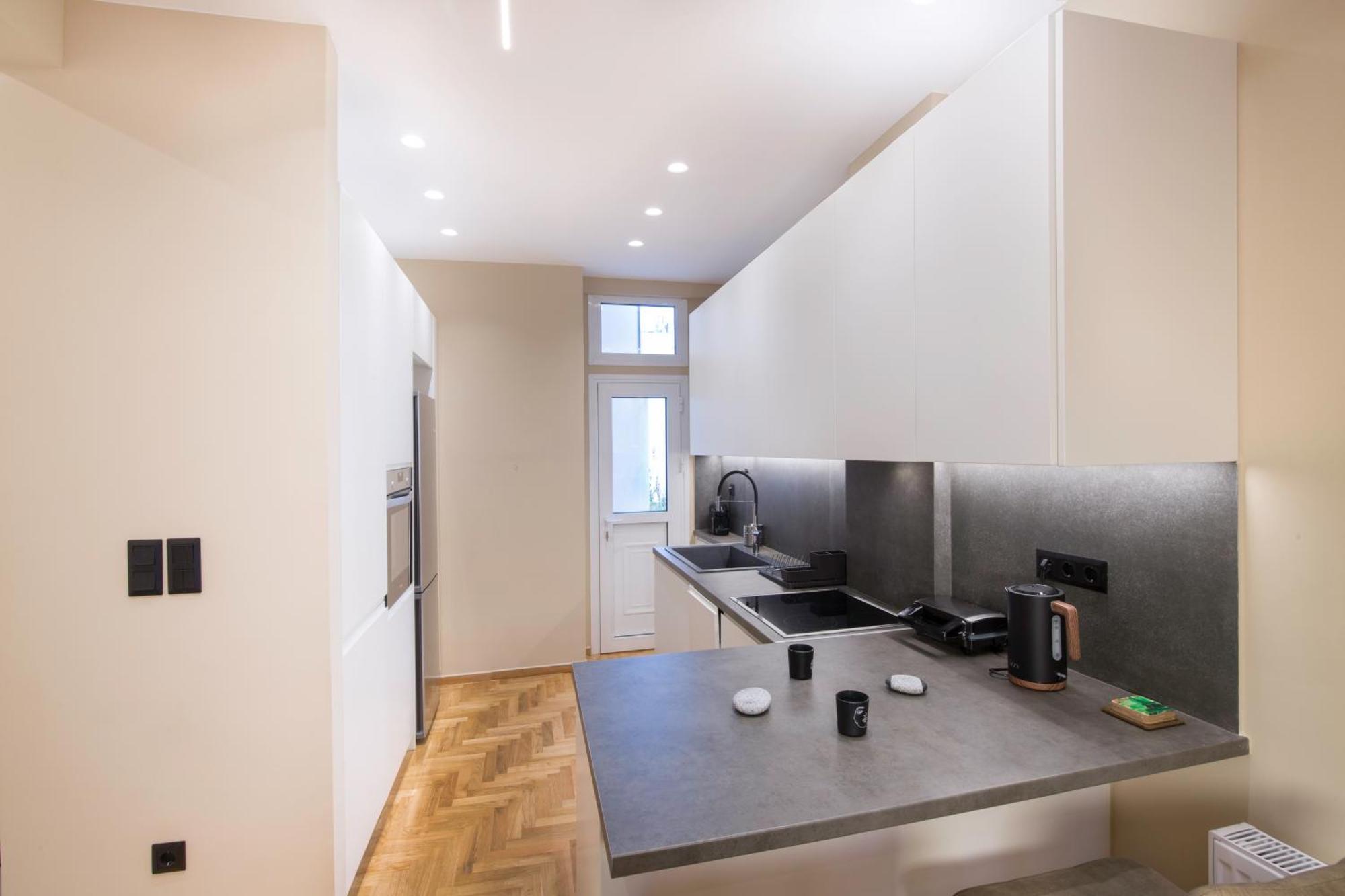 Urban Spacious Apartment Near Kallimarmaron أثينا المظهر الخارجي الصورة