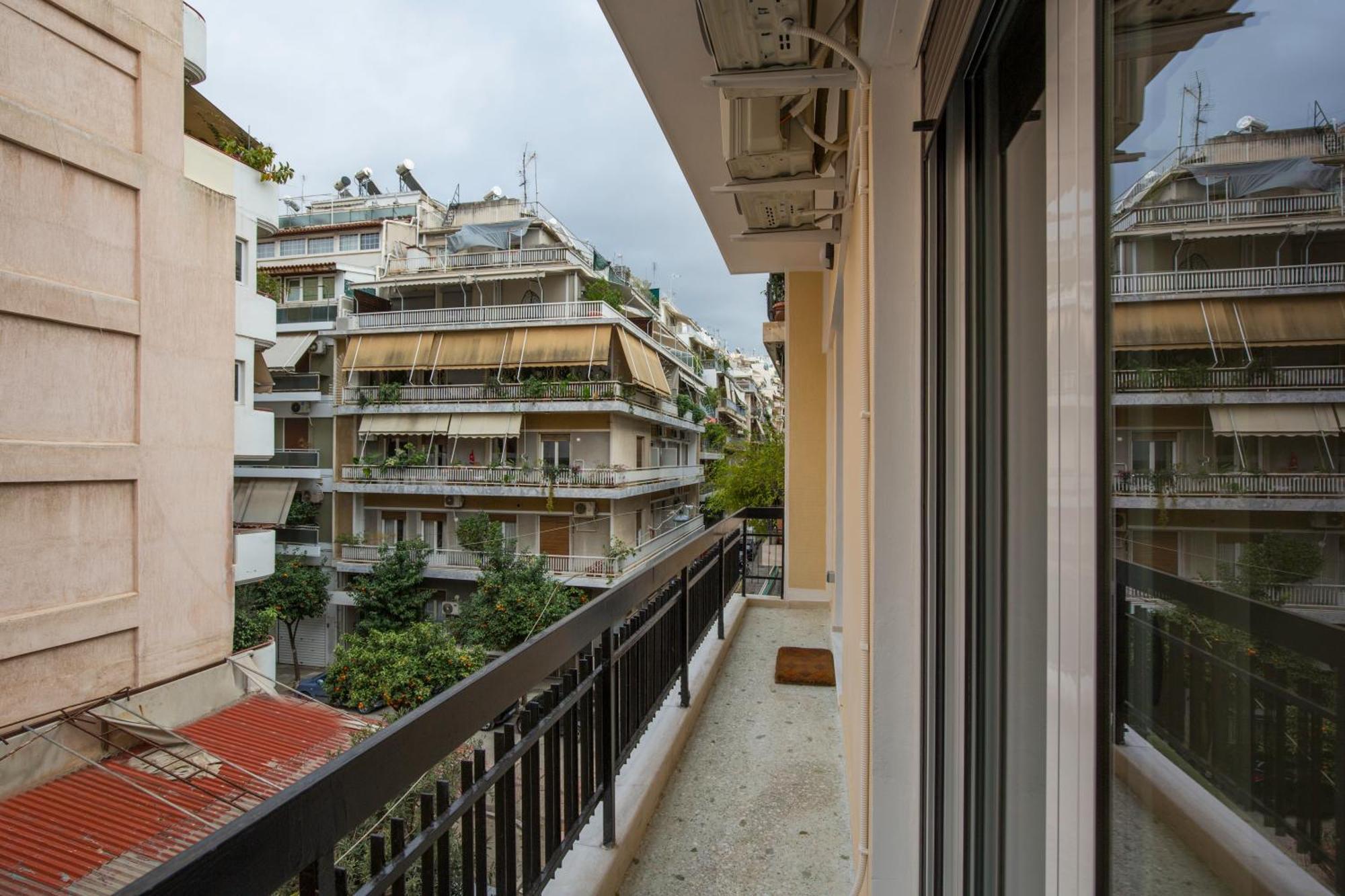 Urban Spacious Apartment Near Kallimarmaron أثينا المظهر الخارجي الصورة